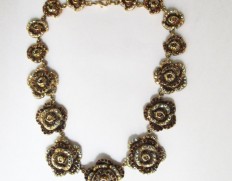 Sylvia necklace gold-750